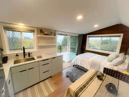 Vashon View Cottage